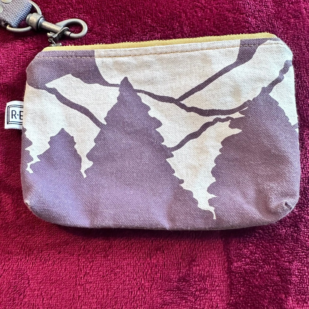 RE Canvas Mountain Print Wristlet Pouch Brown Tan Zippered Clutch Bag - Picture 2 of 7